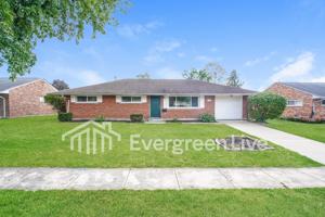 featured image of 1772 Hillwood Dr