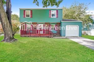 featured image of 3327 Everson Rd W