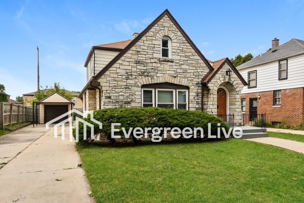 4547 North 24th Place - Photo 2 of 15