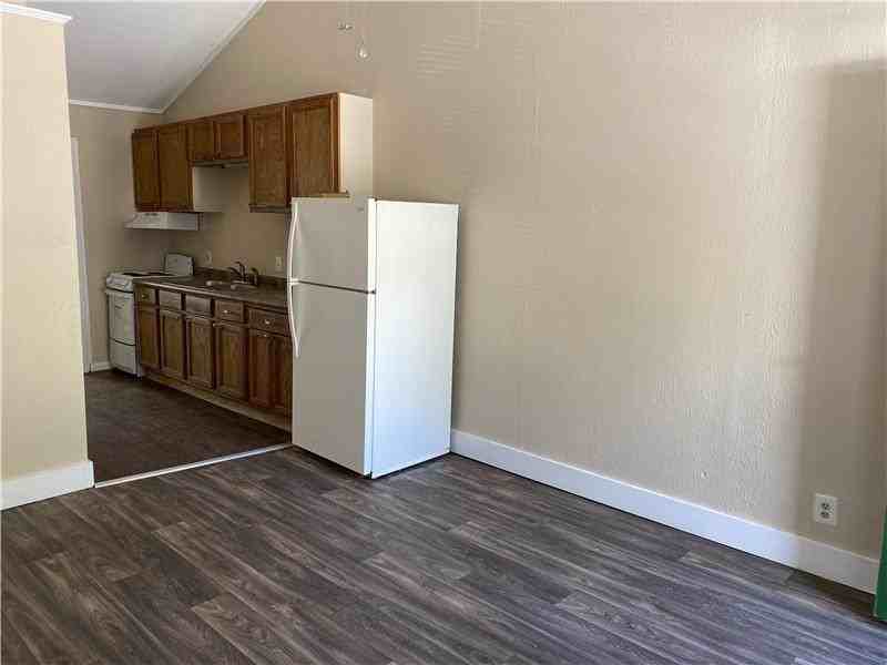 151 Dv Byrd Ln #4 - Photo 4 of 8