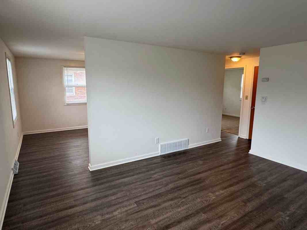 654 Main St ##18 - Photo 4 of 12