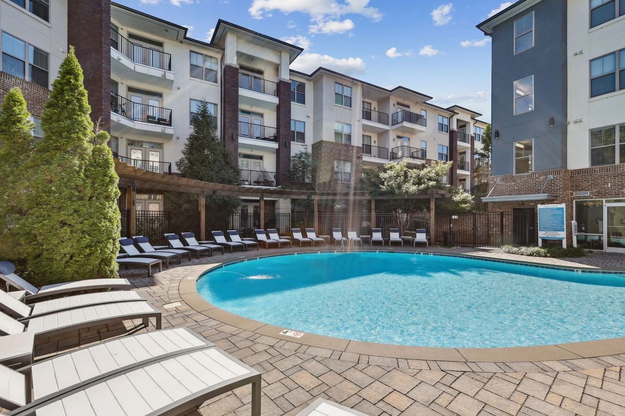 One Metrocenter - Photo 3 of 29