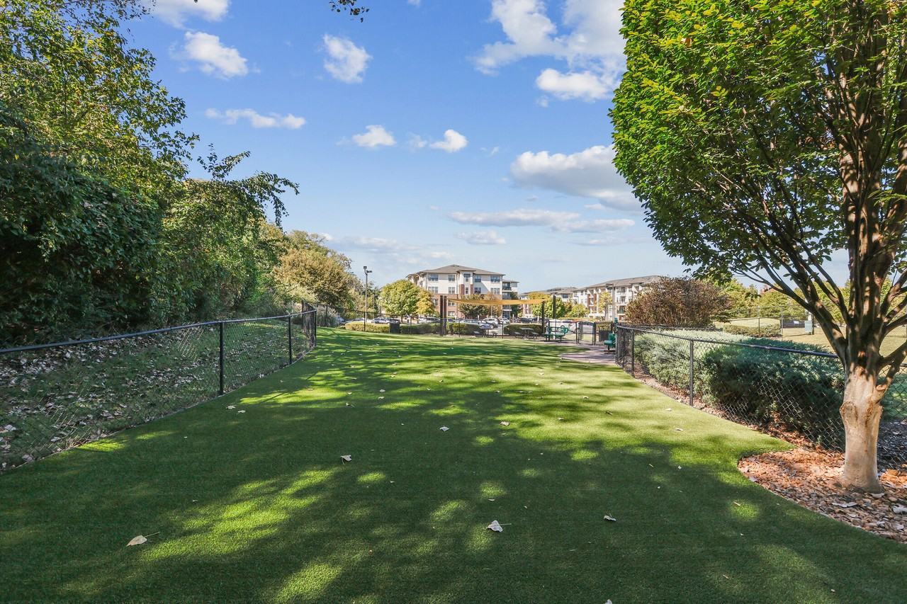 One Metrocenter - Photo 5 of 29