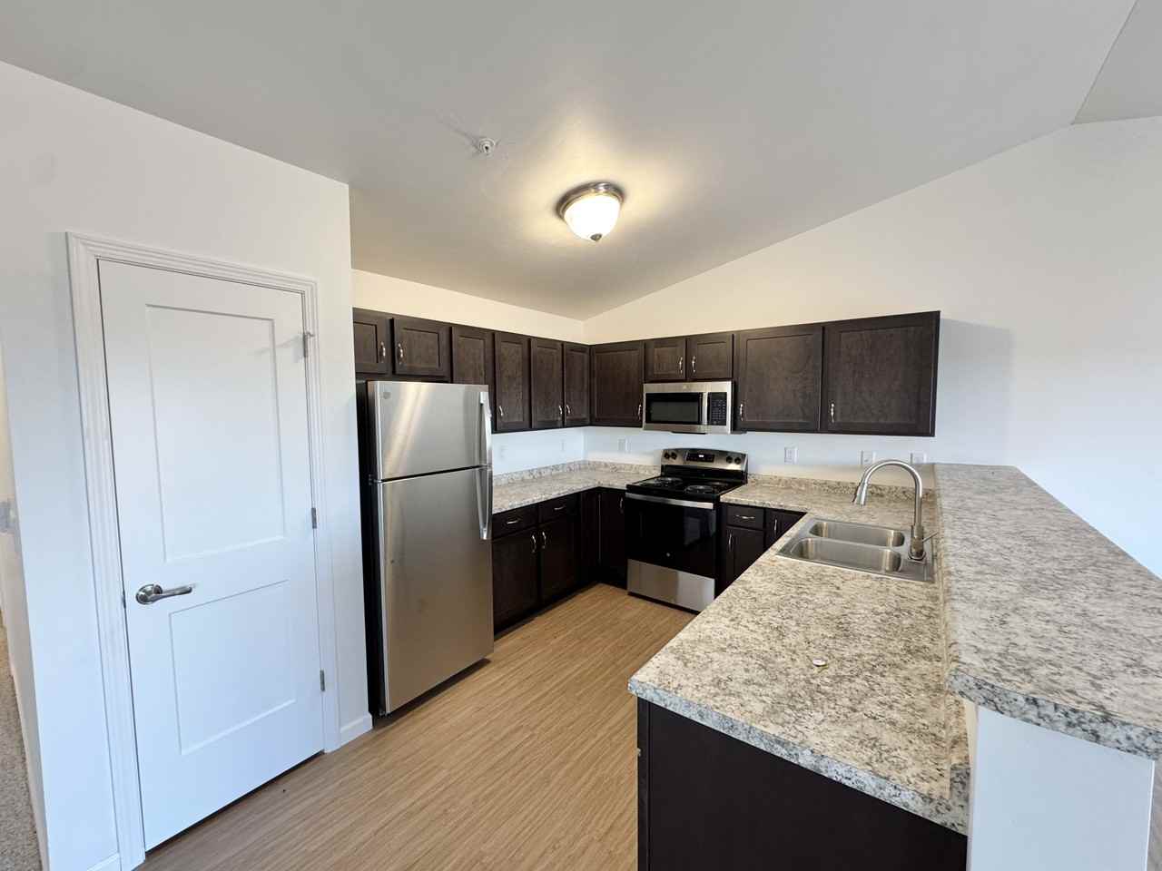 303 North 3rd Street - Photo 3 of 29