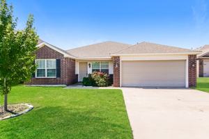 featured image of 9316 Nw 71st St