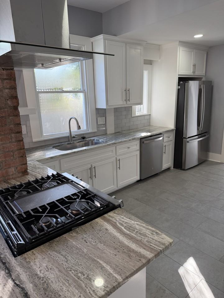 5219 Avenue Q 1/2 #NA - Photo 5 of 12