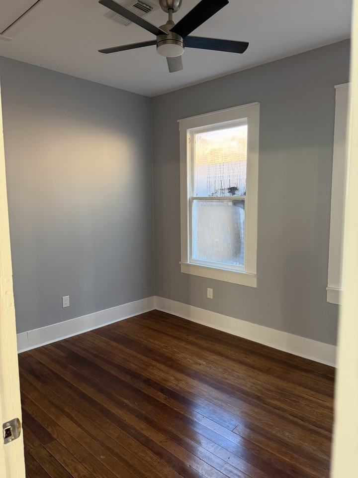 5219 Avenue Q 1/2 #NA - Photo 6 of 12