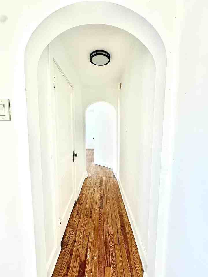 212 S Chestnut St #4 - Photo 5 of 5