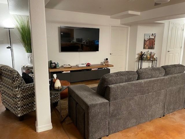 2671 Cutters Cir #102 - Photo 7 of 9