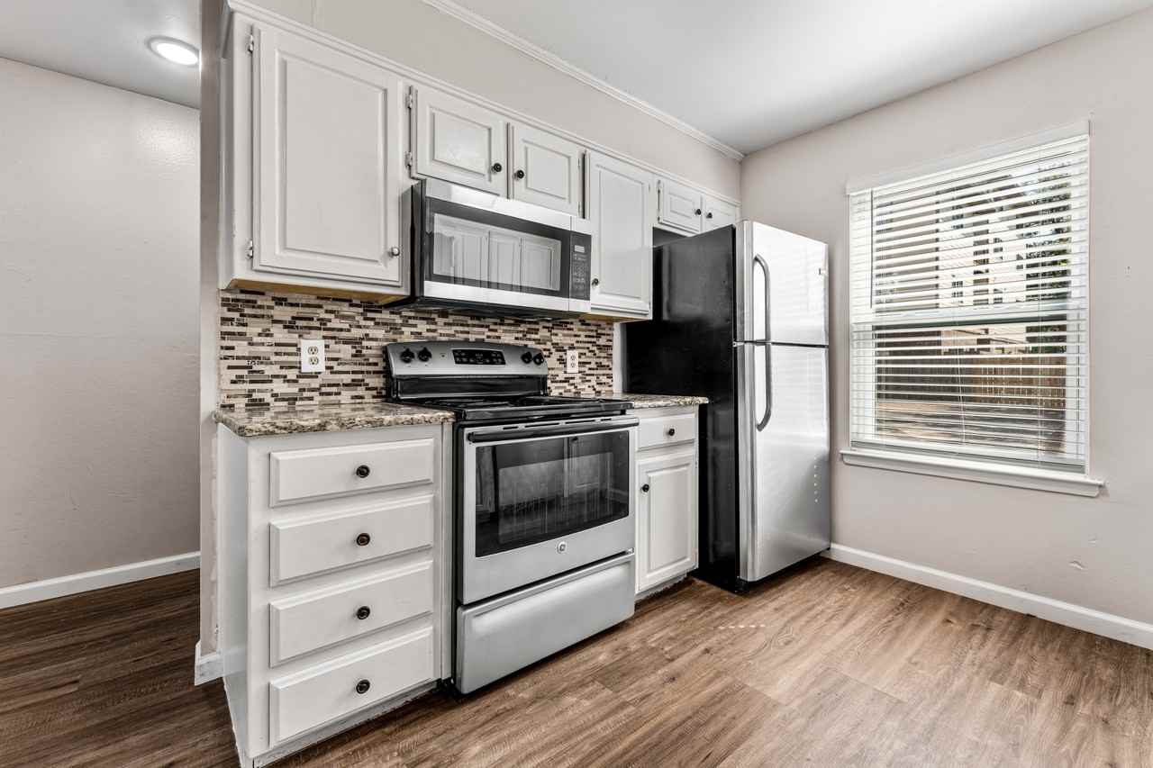 609 South 5th Street - Photo 2 of 10