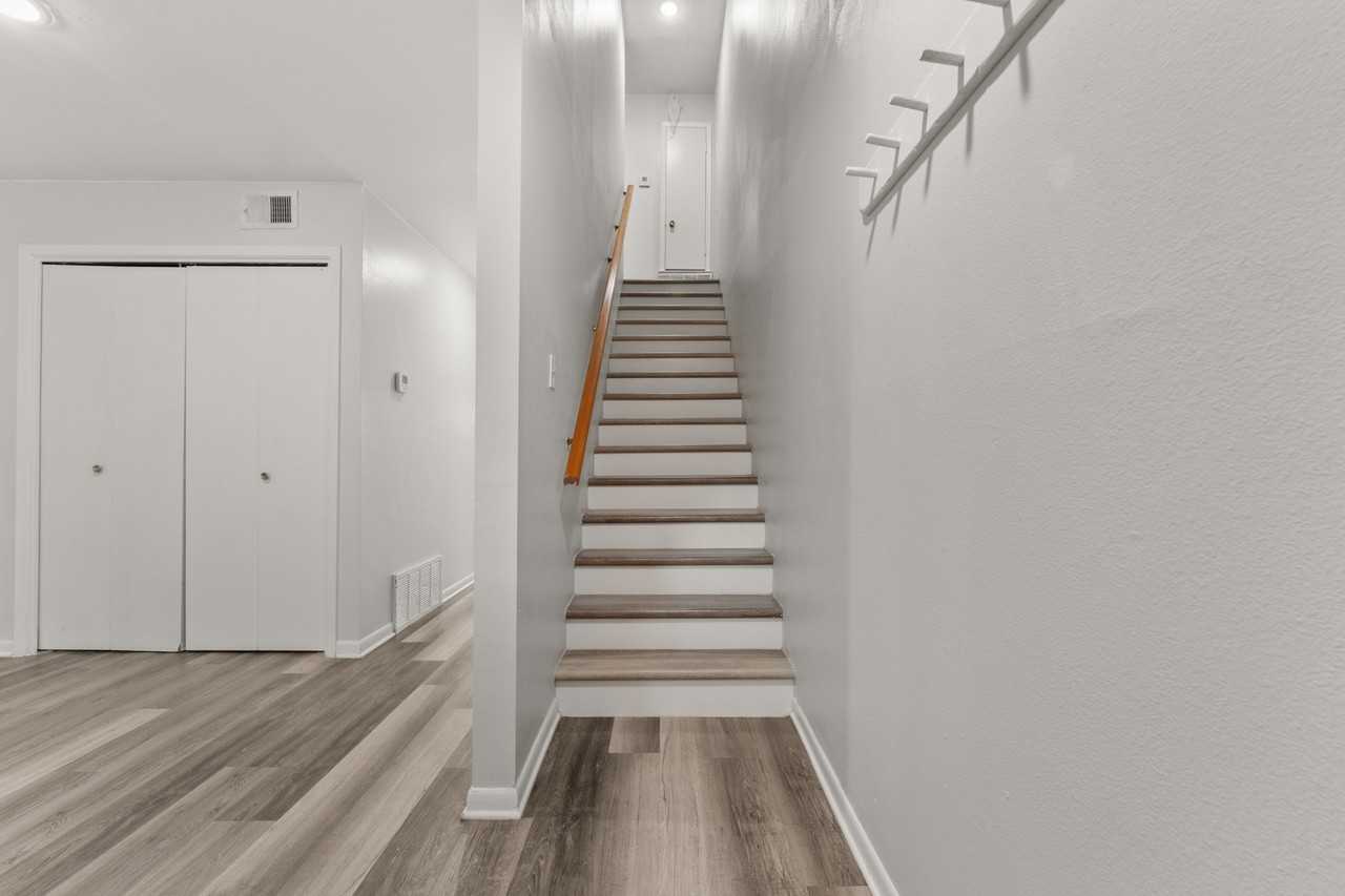 609 South 5th Street - Photo 4 of 10