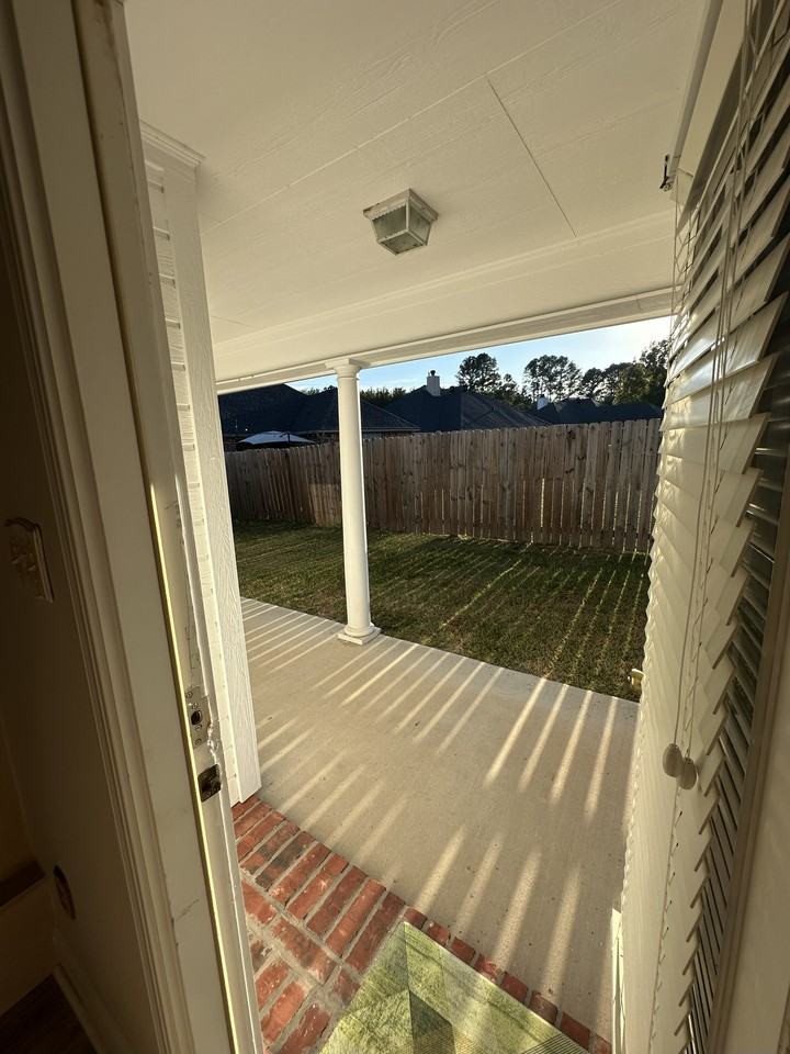 9514 Rose Hollow Ln #NA - Photo 4 of 18