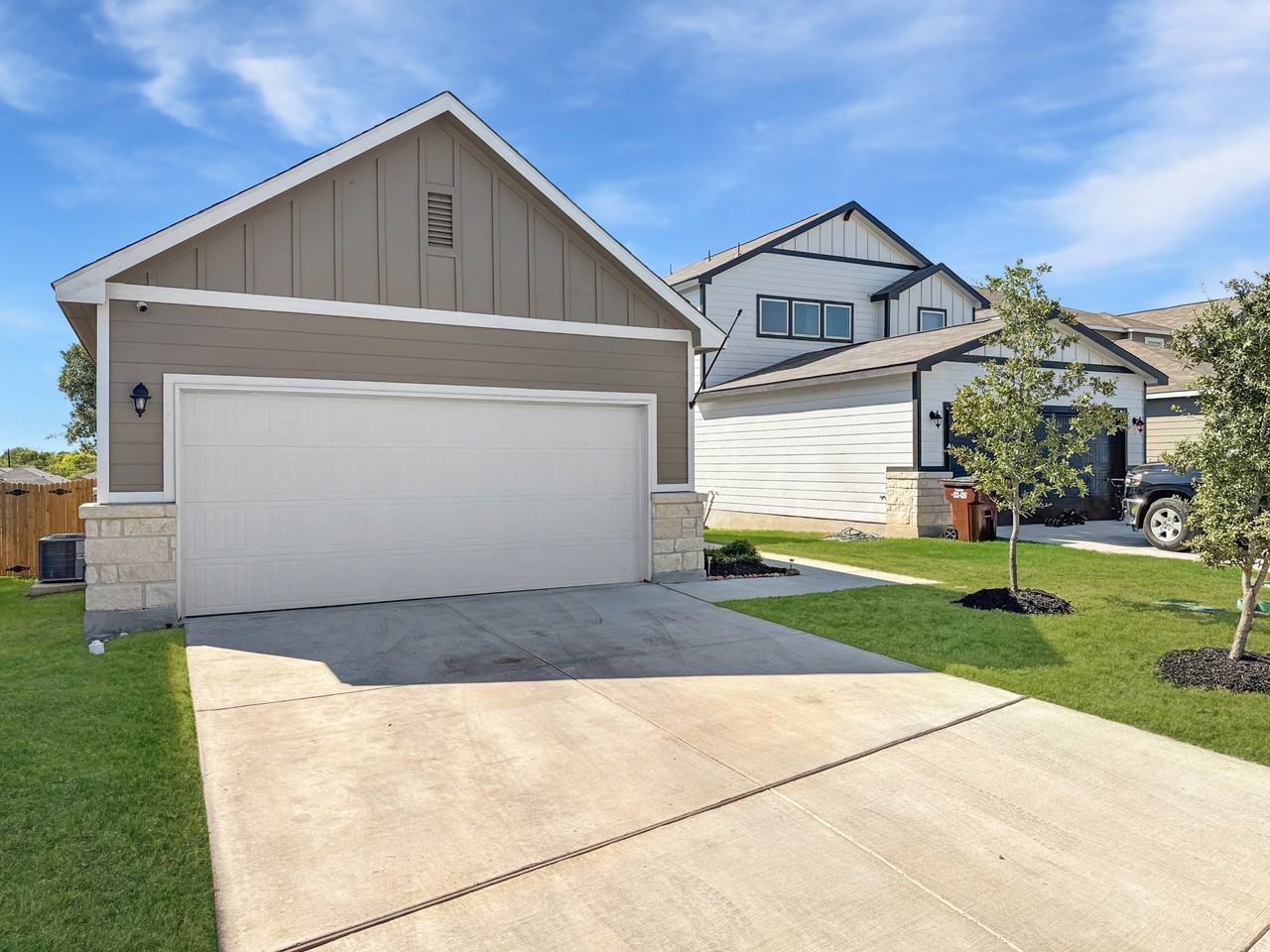 14630 Emerio Dr #NA - Photo 2 of 33