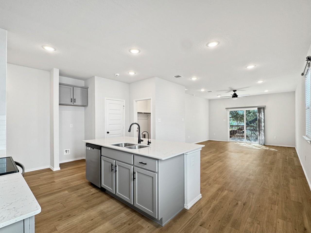 14630 Emerio Dr #NA - Photo 7 of 33