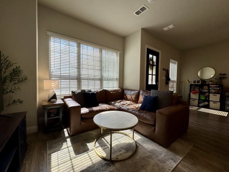 2208 Zenith Ave #2208 - Photo 7 of 38