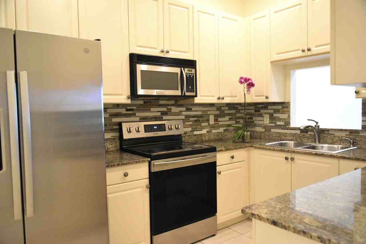 3240 Fairway Circle - Photo 5 of 19