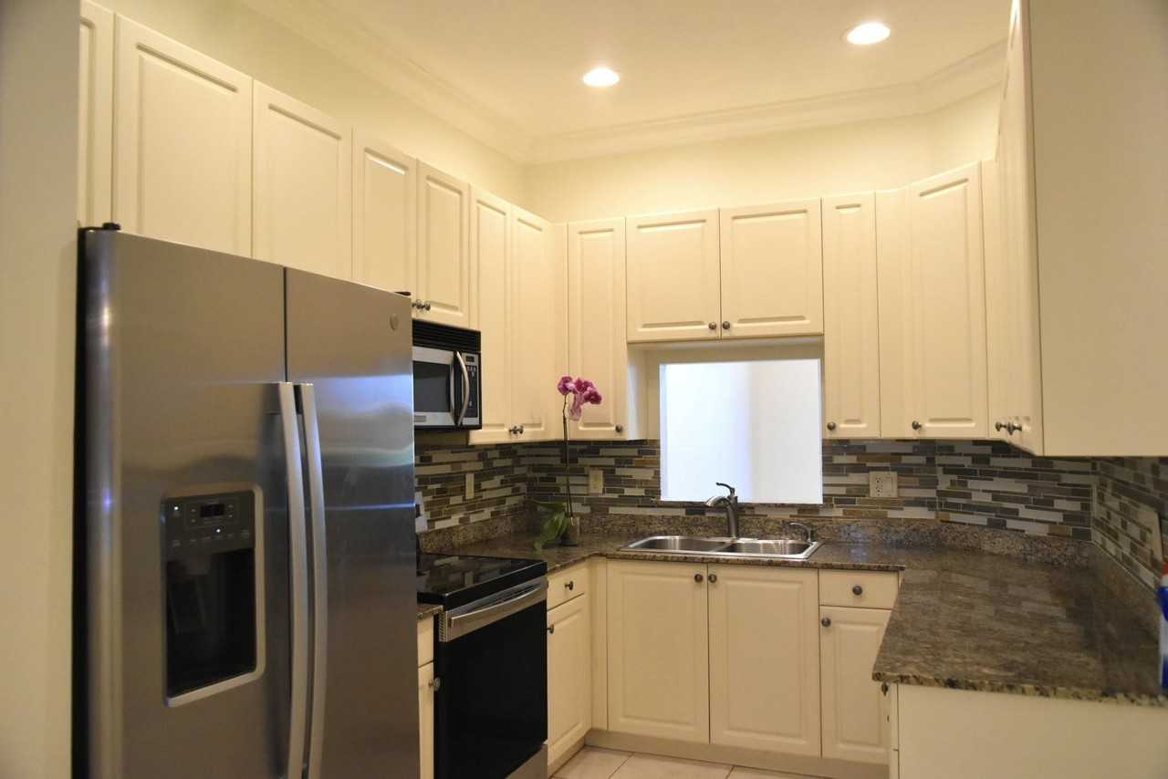 3240 Fairway Circle - Photo 6 of 19