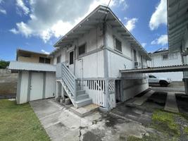 featured image of 2015 Algaroba St #B