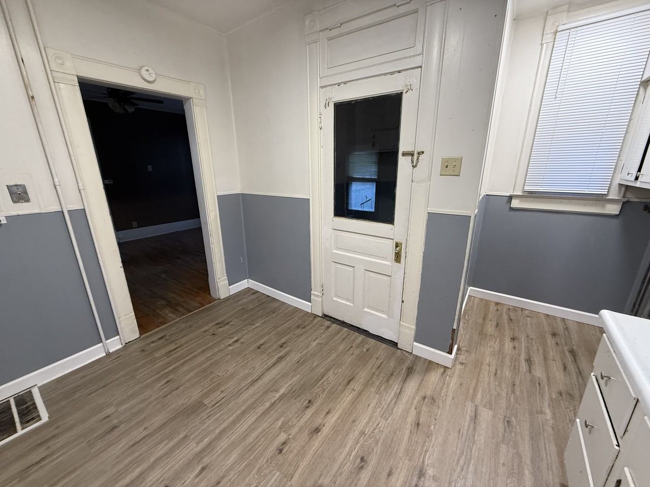 2635 North Missouri Avenue - Photo 3 of 14