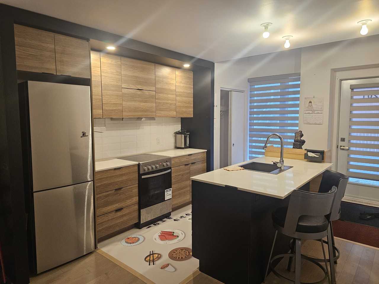 1185 Rue Charlevoix - Photo 2 of 9