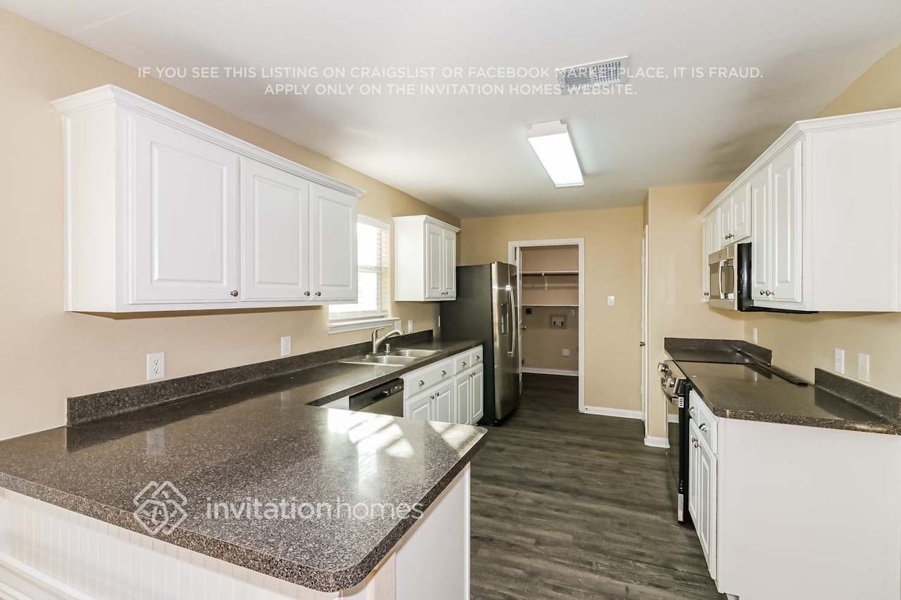 4606 Canadian River Ct - Photo 7 of 18