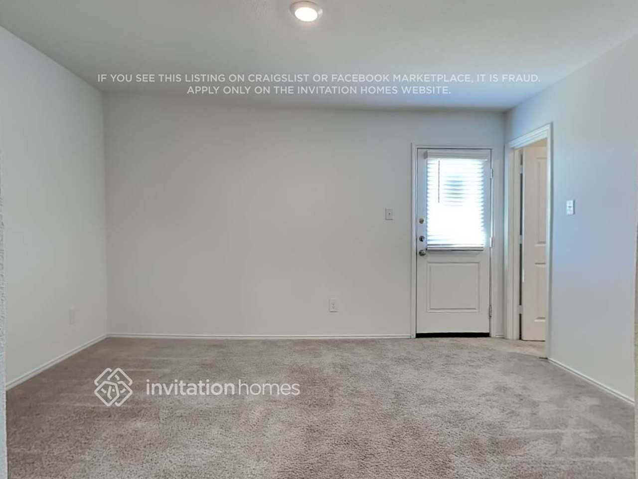 3200 Crestone Dr - Photo 6 of 17