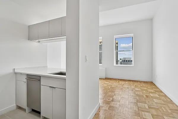 Exchange Pl #5303 - Photo 3 of 12