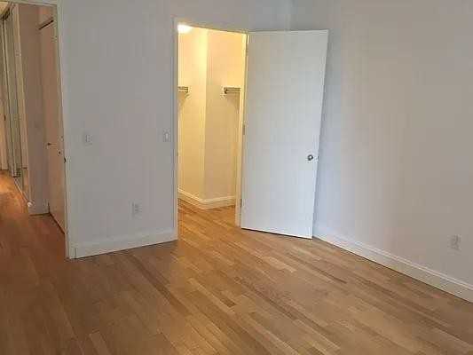 Hanover Sq #16F - Photo 4 of 17