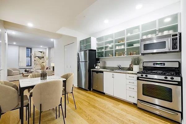 Wall St #3J - Photo 2 of 20