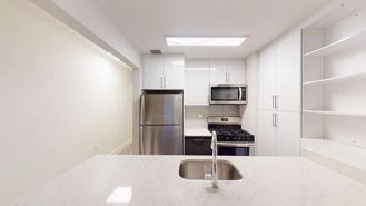 Hanover Sq #4K - Photo 1 of 1