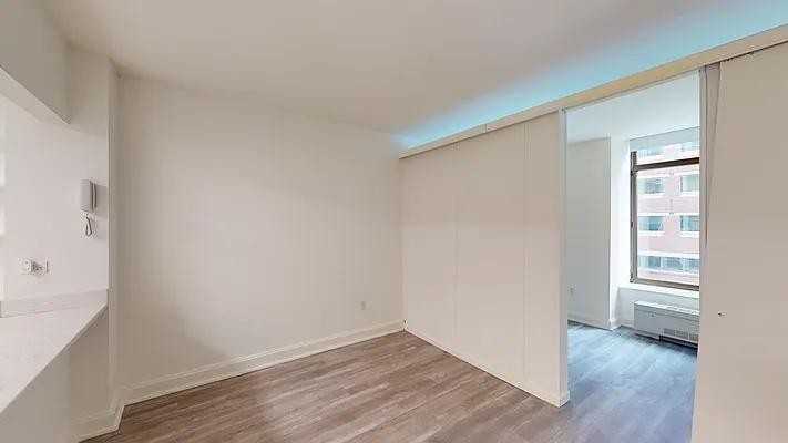 Hanover Sq #4K - Photo 2 of 20