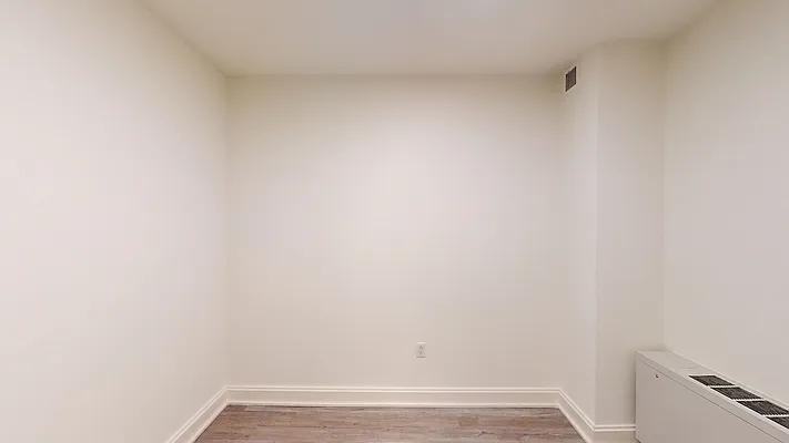 Hanover Sq #4K - Photo 3 of 20