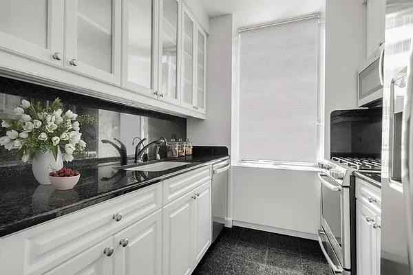 Liberty Street #27G - Photo 4 of 8