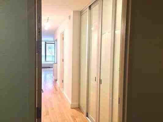 Hanover Sq #3D - Photo 3 of 15