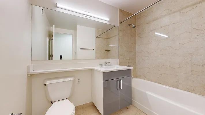 Hanover Sq #3D - Photo 4 of 15