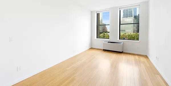 West St #17D - Photo 2 of 9