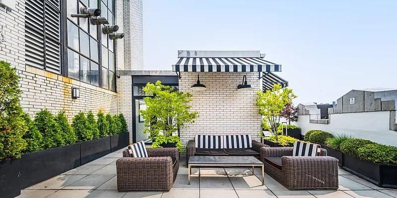 John St #1601 - Photo 5 of 18