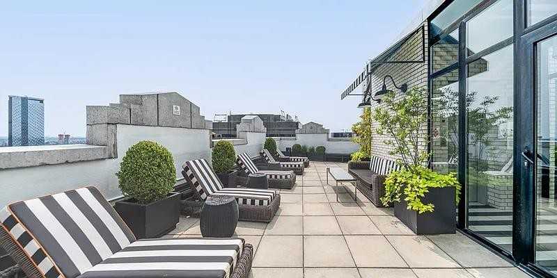 John St #1607 - Photo 5 of 19