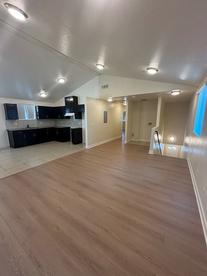 619 West 83rd Street - Photo 2 of 12