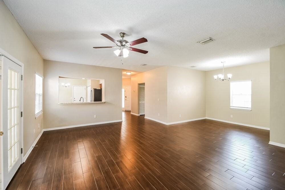 8895 Chambore Dr - Photo 5 of 16