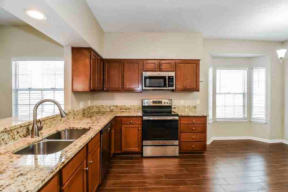 8895 Chambore Dr - Photo 7 of 16