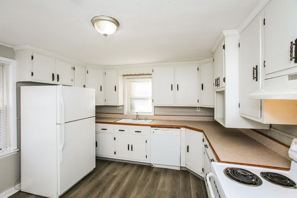 903 Jackson St - Photo 6 of 16