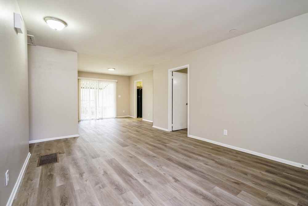 367 Lady Guinevere Way - Photo 4 of 16