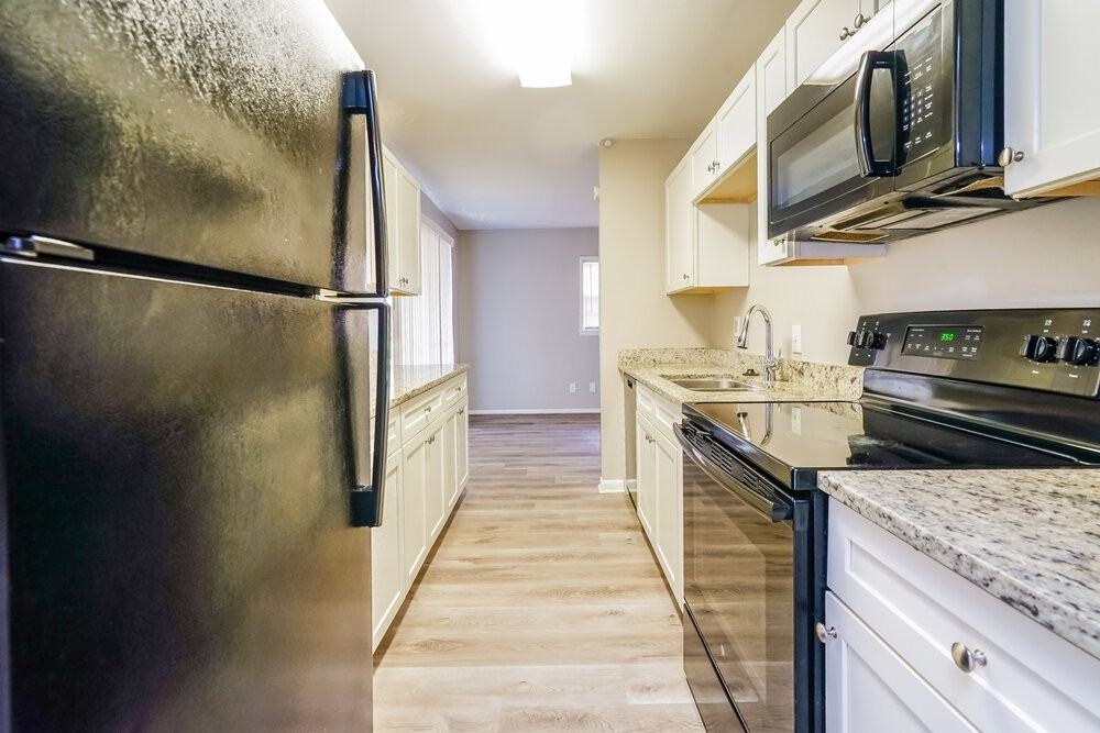 367 Lady Guinevere Way - Photo 6 of 16