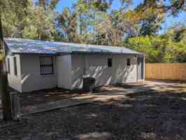 featured image of 637 Ne Waldo Rd