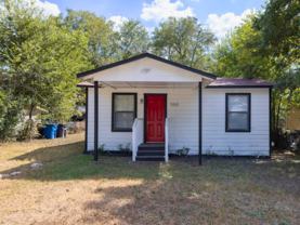 550 Lincolnshire Dr - Photo 1 of 1