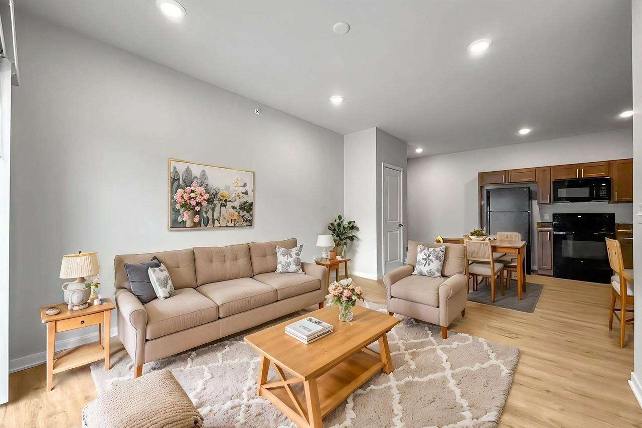 Parkside Luxury Apartments - Photo 2 of 50