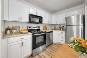 featured image of 1000 Hazel St