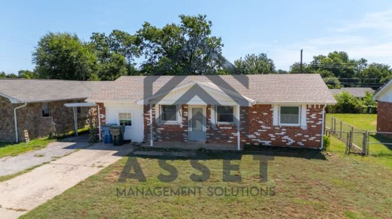 1620 Cynthia Dr - Photo 3 of 21