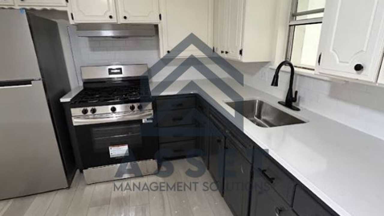 3120 Lazy Ln - Photo 3 of 13